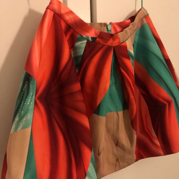 AQ/AQ Darcy Mini Skirt in Digital Print US10 - Picture 3 of 8